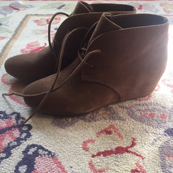 NEW Nine West Joanis Booties - Picture 3 of 3